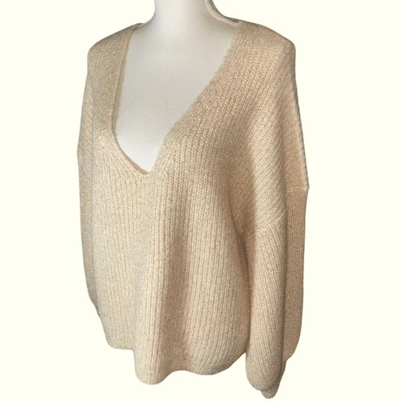 Boden Ivory Sparkle Ribbed Fluffy V-Neck Sweater Oversized Metallic Thread Sz 12 - Picture 12 of 15